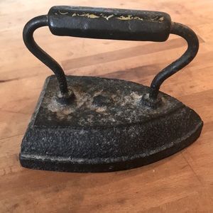Antiques clothing iron